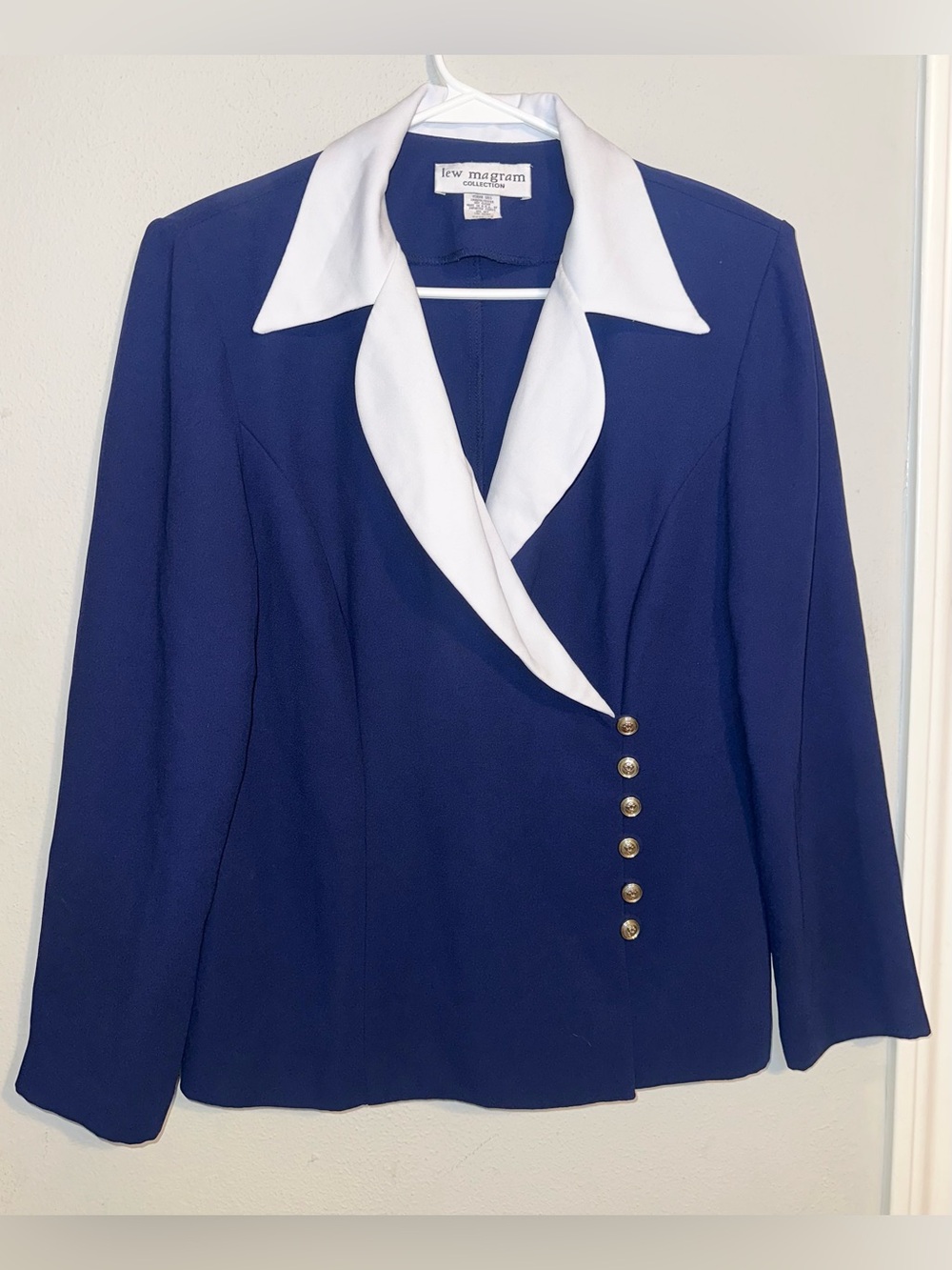 Lew Magram Collection Navy Blue Blazer with White Contrast Collar